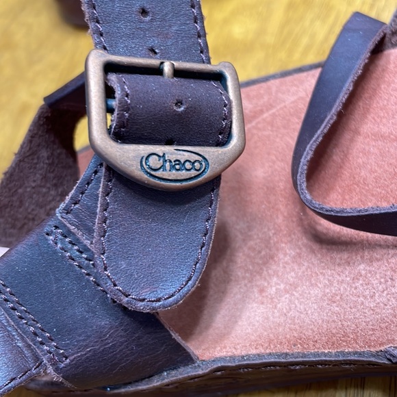 Chaco Leather Java Sandals - Picture 2 of 8